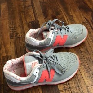 Girls New Balance Tennis Shoes